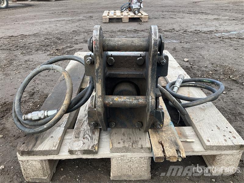 Epiroc SB152 مطارق / كسارات