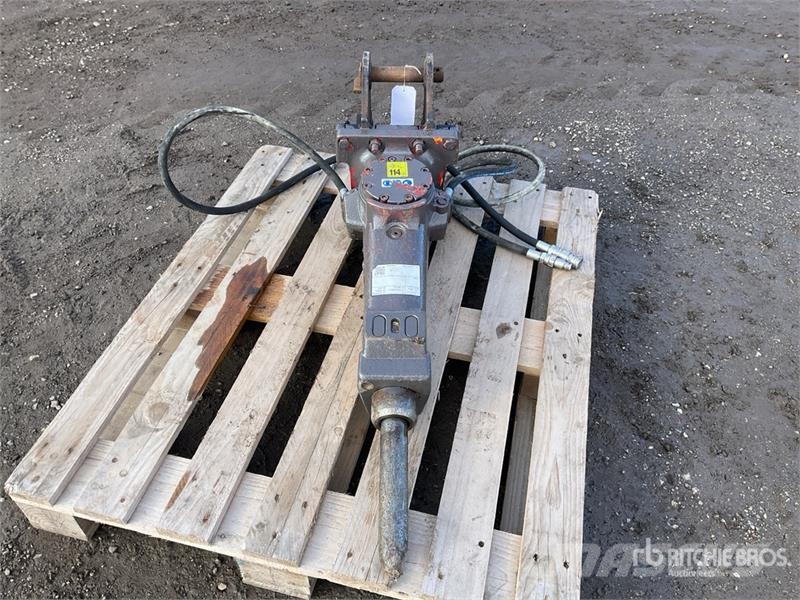 Epiroc SB152 1150 mm Hydraulic Breaker مطارق / كسارات