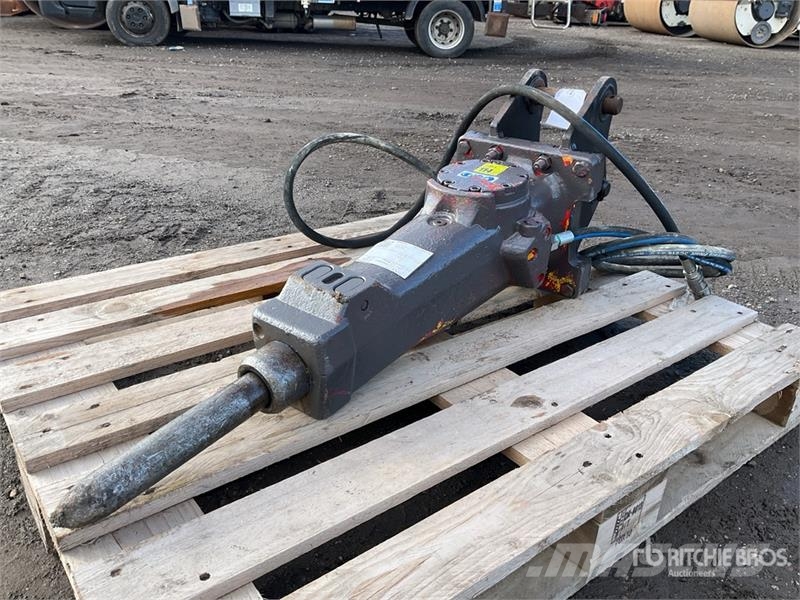 Epiroc SB152 1150 mm Hydraulic Breaker مطارق / كسارات