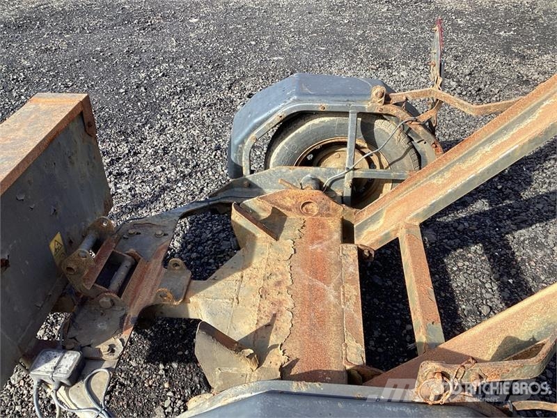 Equipment Trailer Járműszállító pótkocsik
