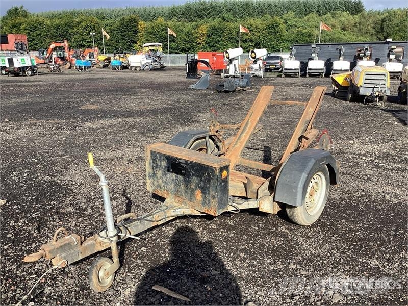 Equipment Trailer Járműszállító pótkocsik
