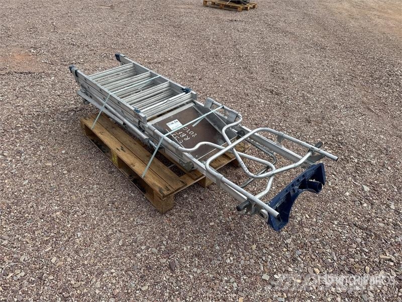 Escabeau Ladder Ladders and platforms