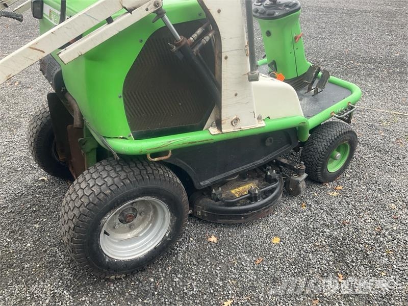 Etesia 124D Ride-On Lawn Mower Murutraktorid