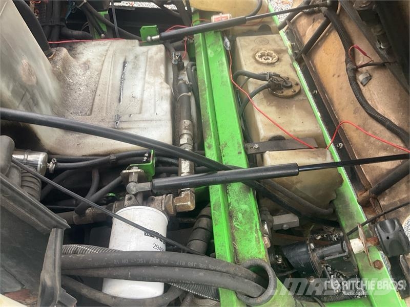 Etesia 124D Ride-On Lawn Mower Murutraktorid