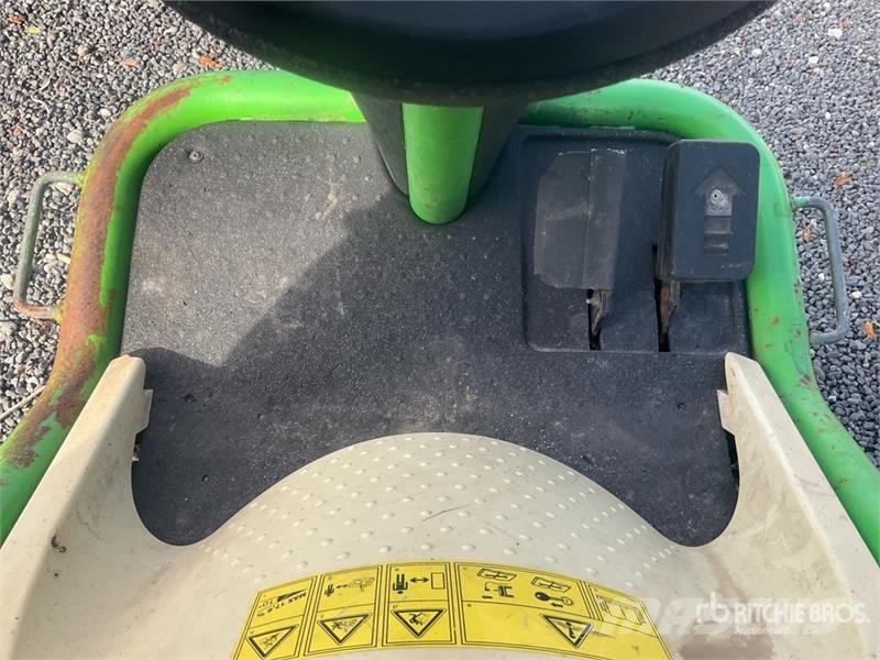 Etesia Hydro80 Lawn Mower (Inoperable) Самохідні газонокосарки