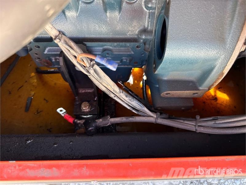 Europower New Boy EPS113TDE Portable Generator Set (Inoperab 其它发电机