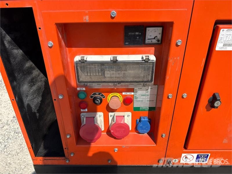 Europower New Boy EPS113TDE Portable Generator Set (Inoperab 其它发电机