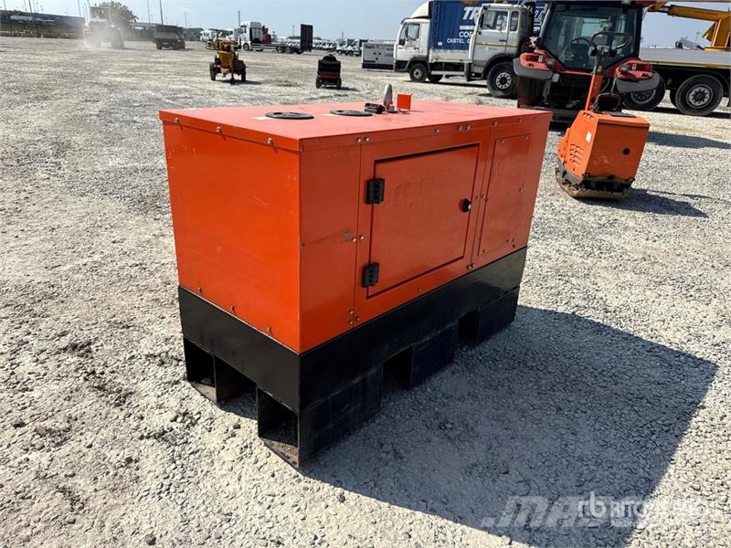 Europower New Boy EPS113TDE Portable Generator Set (Inoperab 其它发电机