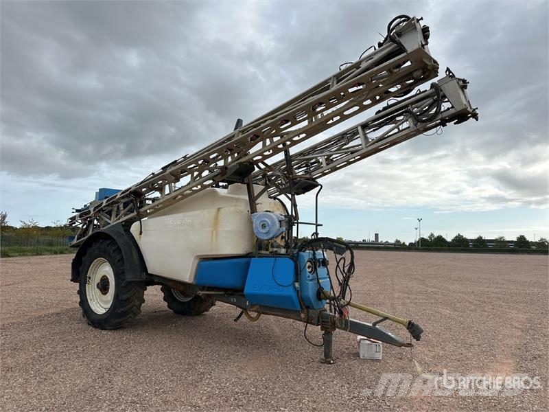 Evrard Meteor 36 m S/A Pulverisateur Traine TDS1-M424D Pu Prikabinami purkštuvai