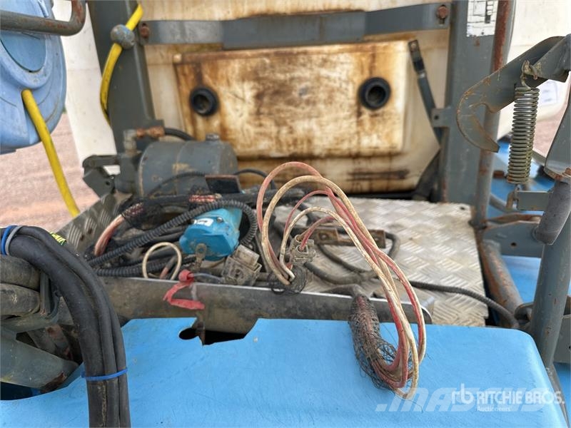 Evrard Meteor 36 m S/A Pulverisateur Traine TDS1-M424D Pu Prikabinami purkštuvai