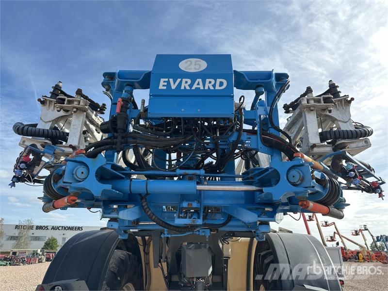 Evrard Meteor 4200 42 m S/A Pull-Type Sprayer Ťahané postrekovače
