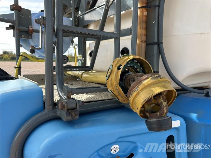 Evrard Meteor 4200 42 m S/A Pull-Type Sprayer Ťahané postrekovače