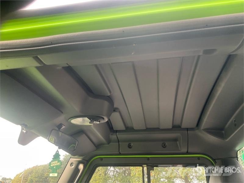 Evum Acar 4x4 Electric Flatbed Utility Truck Пикапи