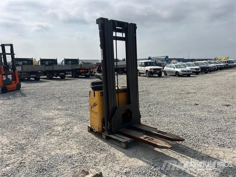 FAC SBT/4516 1600 kg Electric Stacker Samopogonski ručni viličari