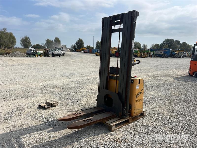 FAC SBT/4516 1600 kg Electric Stacker Samopogonski ručni viličari