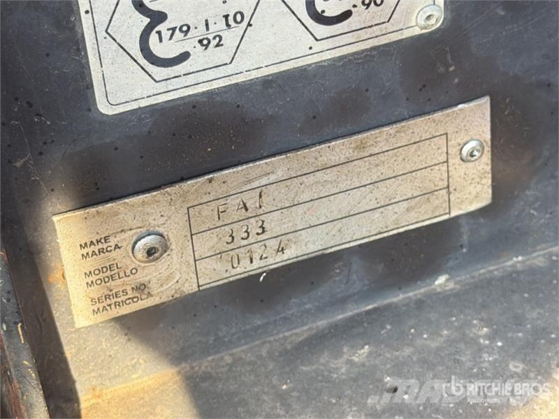 Fai 333 Skid Steer Loader Kompaktlader
