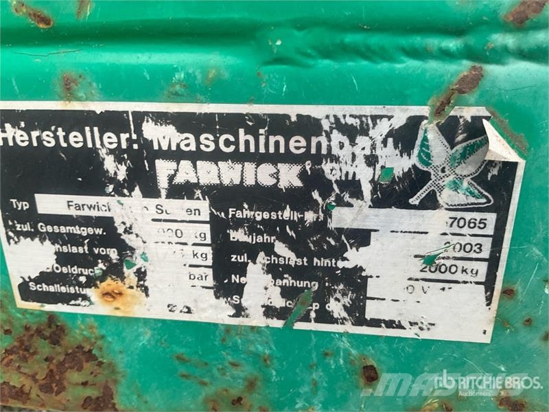 Farwick Euro Screen Trailer Mounted Electric Powered Scree Seulat