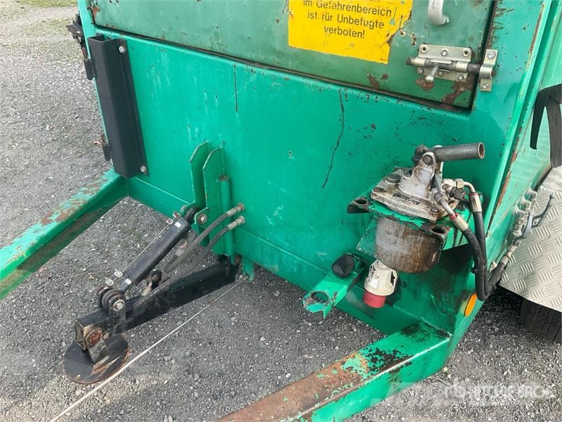 Farwick Euro Screen Trailer Mounted Electric Powered Scree Seulat