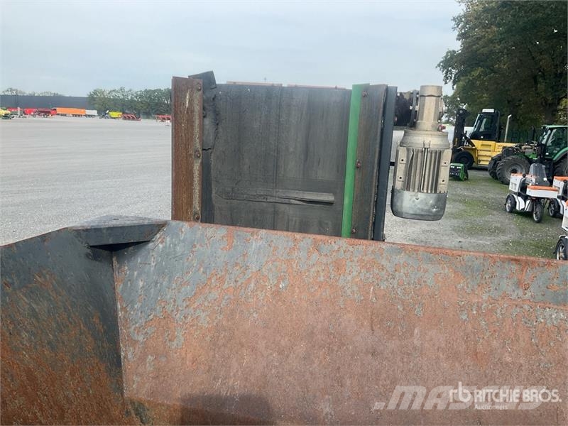Farwick Euro Screen Trailer Mounted Electric Powered Scree Seulat