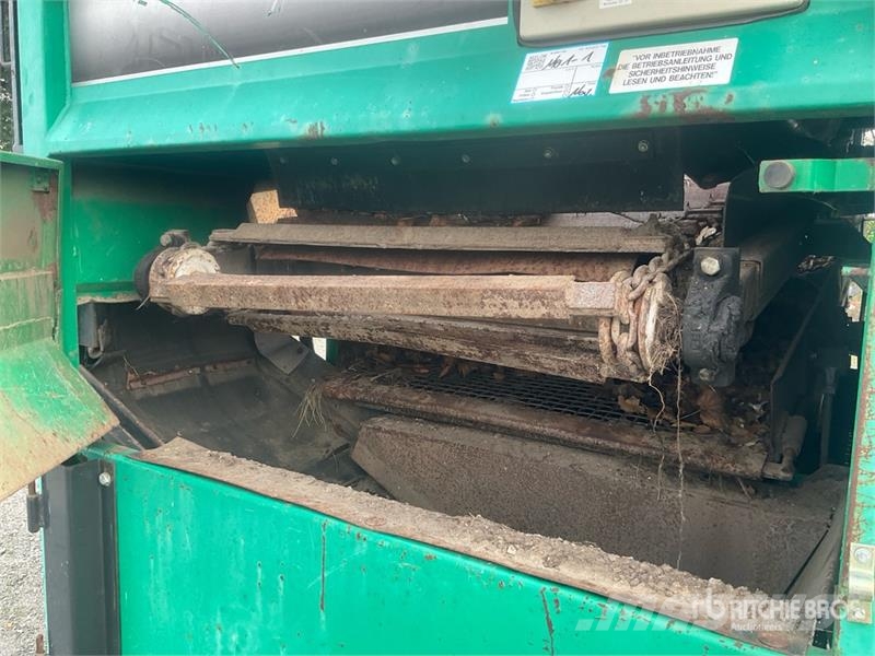 Farwick Euro Screen Trailer Mounted Electric Powered Scree Seulat