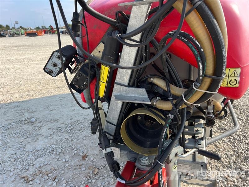  Favaro NI 1000 PSV Pull-Type Sprayer Ρυμουλκούμενα ψεκαστικά