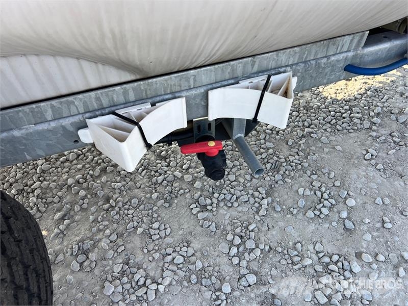  Favaro NI 1000 PSV Pull-Type Sprayer Ρυμουλκούμενα ψεκαστικά
