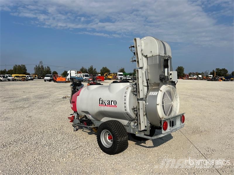  Favaro NI 1000 PSV Pull-Type Sprayer Ρυμουλκούμενα ψεκαστικά