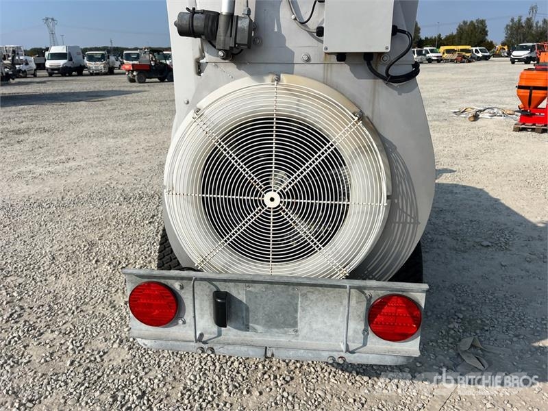  Favaro NI 1000 PSV Pull-Type Sprayer Ρυμουλκούμενα ψεκαστικά