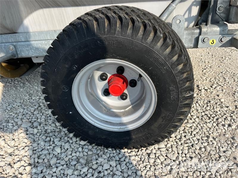  Favaro NI 1000 PSV Pull-Type Sprayer Ρυμουλκούμενα ψεκαστικά