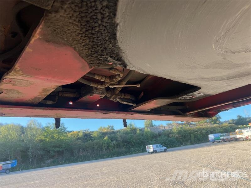Faymonville 42 ton T/A Porte Engin A Rideaux Coulissants Avec Nizki nakladalci