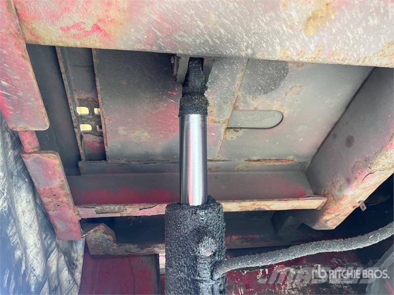 Faymonville 42 ton T/A Porte Engin A Rideaux Coulissants Avec Nizki nakladalci