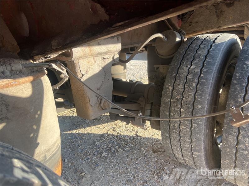Faymonville 42 ton T/A Porte Engin A Rideaux Coulissants Avec Nizki nakladalci