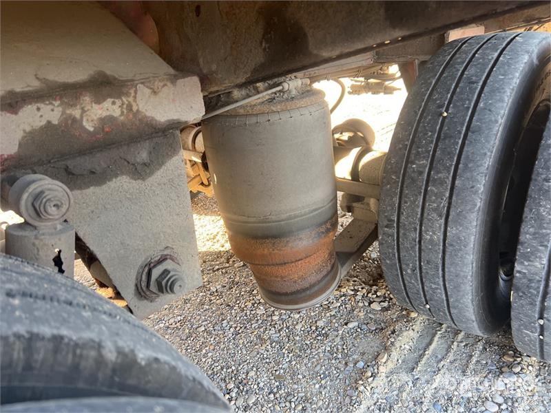 Faymonville 42 ton T/A Porte Engin A Rideaux Coulissants Avec Nizki nakladalci