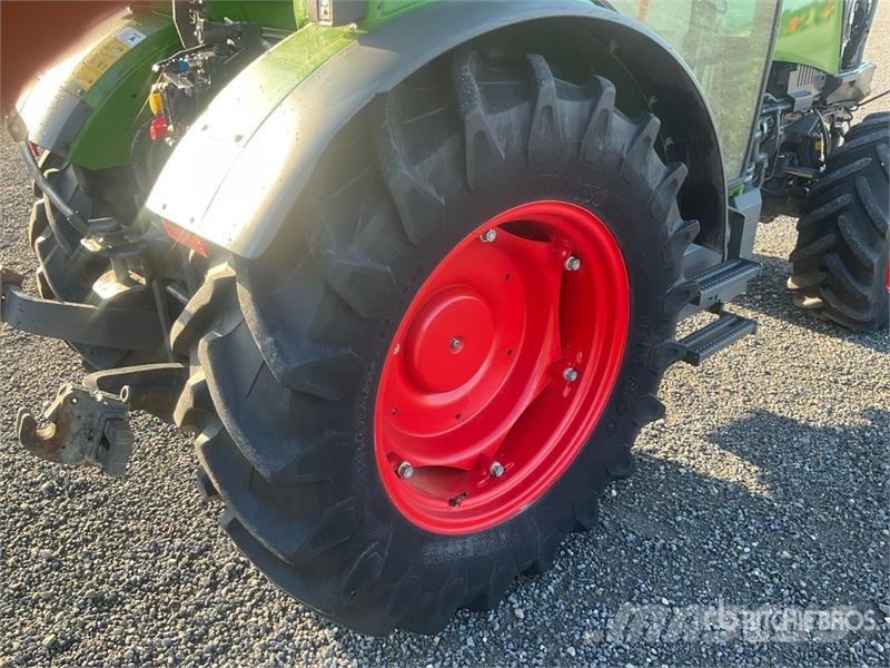 Fendt 208F Vario Profi 4WD Tractor Traktoren