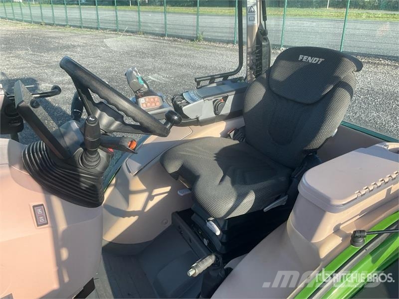 Fendt 208F Vario Profi 4WD Tractor Traktoren