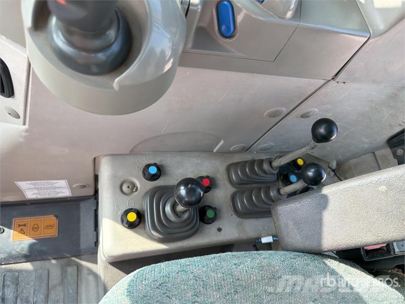 Fendt 412 4WD Tractor (Inoperable) Trattori