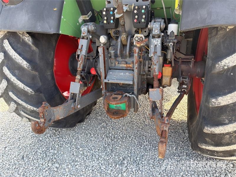 Fendt 412 4WD Tractor (Inoperable) Trattori