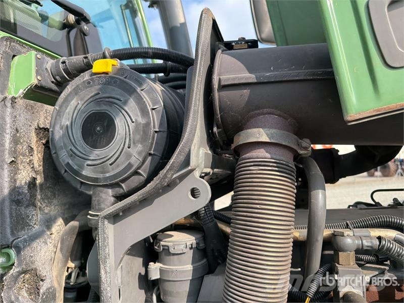 Fendt 412 4WD Tractor (Inoperable) Trattori