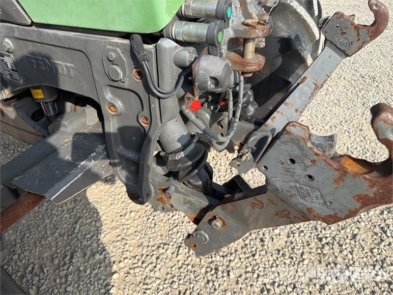 Fendt 412 4WD Tractor (Inoperable) Trattori