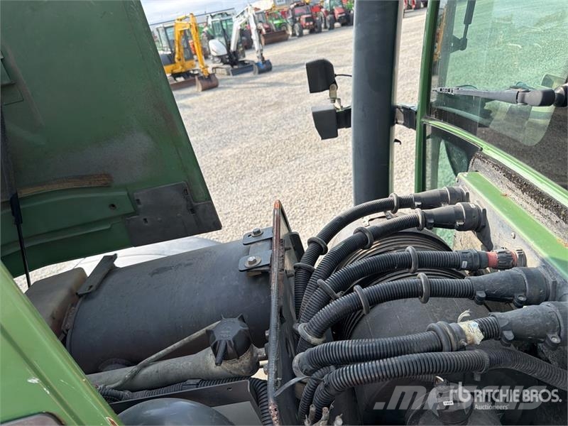 Fendt 412 4WD Tractor (Inoperable) Trattori