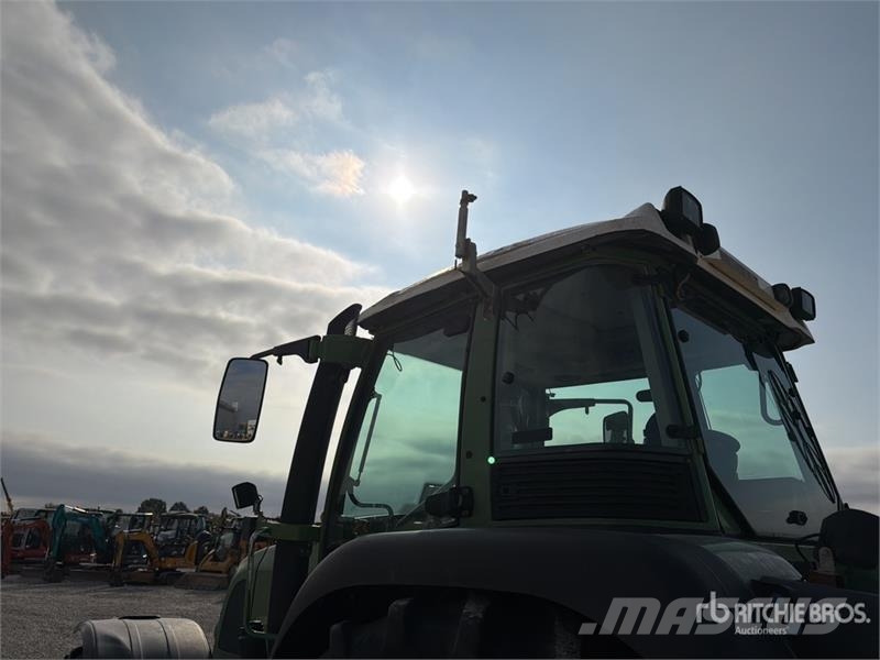 Fendt 412 4WD Tractor (Inoperable) Trattori