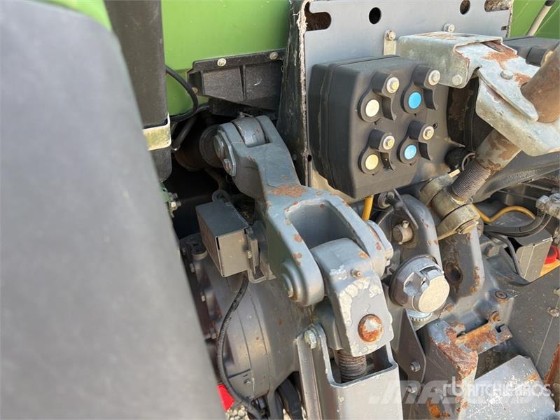 Fendt 412 4WD Tractor (Inoperable) Trattori