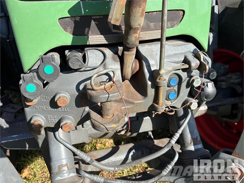 Fendt 415 4WD Tractor Traktori
