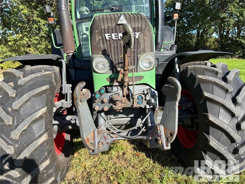 Fendt 415 Vario 4WD Tractor Трактори