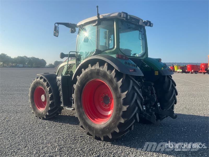 Fendt 516 Profi Plus 4WD Tractor Traktorit