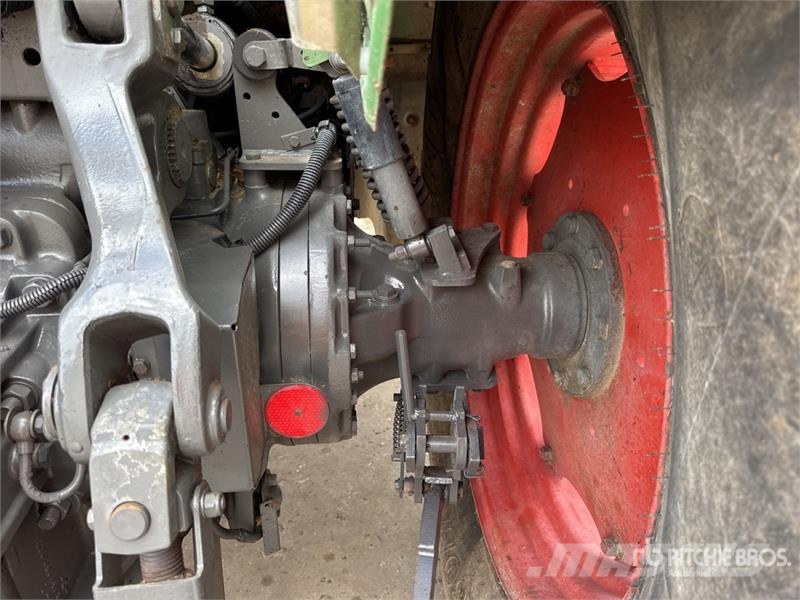 Fendt 712 Vario Traktory