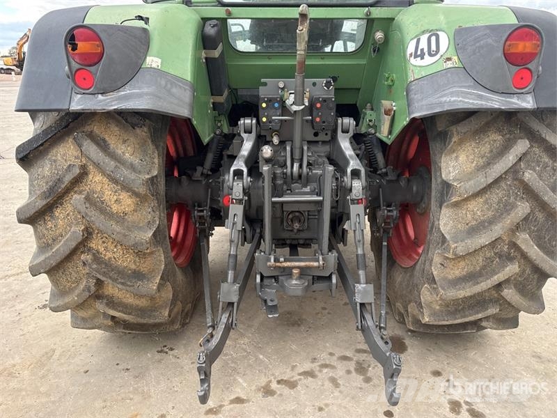 Fendt 712 Vario Traktory