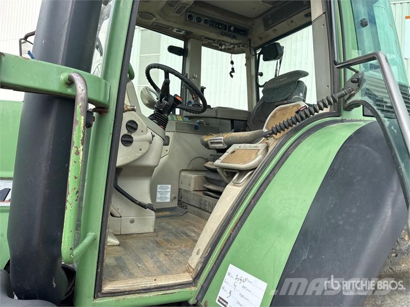 Fendt 712 Vario Traktory