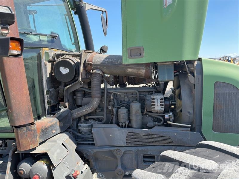 Fendt 716 Vario トラクター
