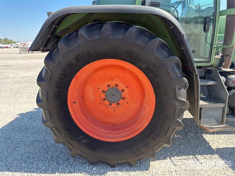 Fendt 716 Vario トラクター